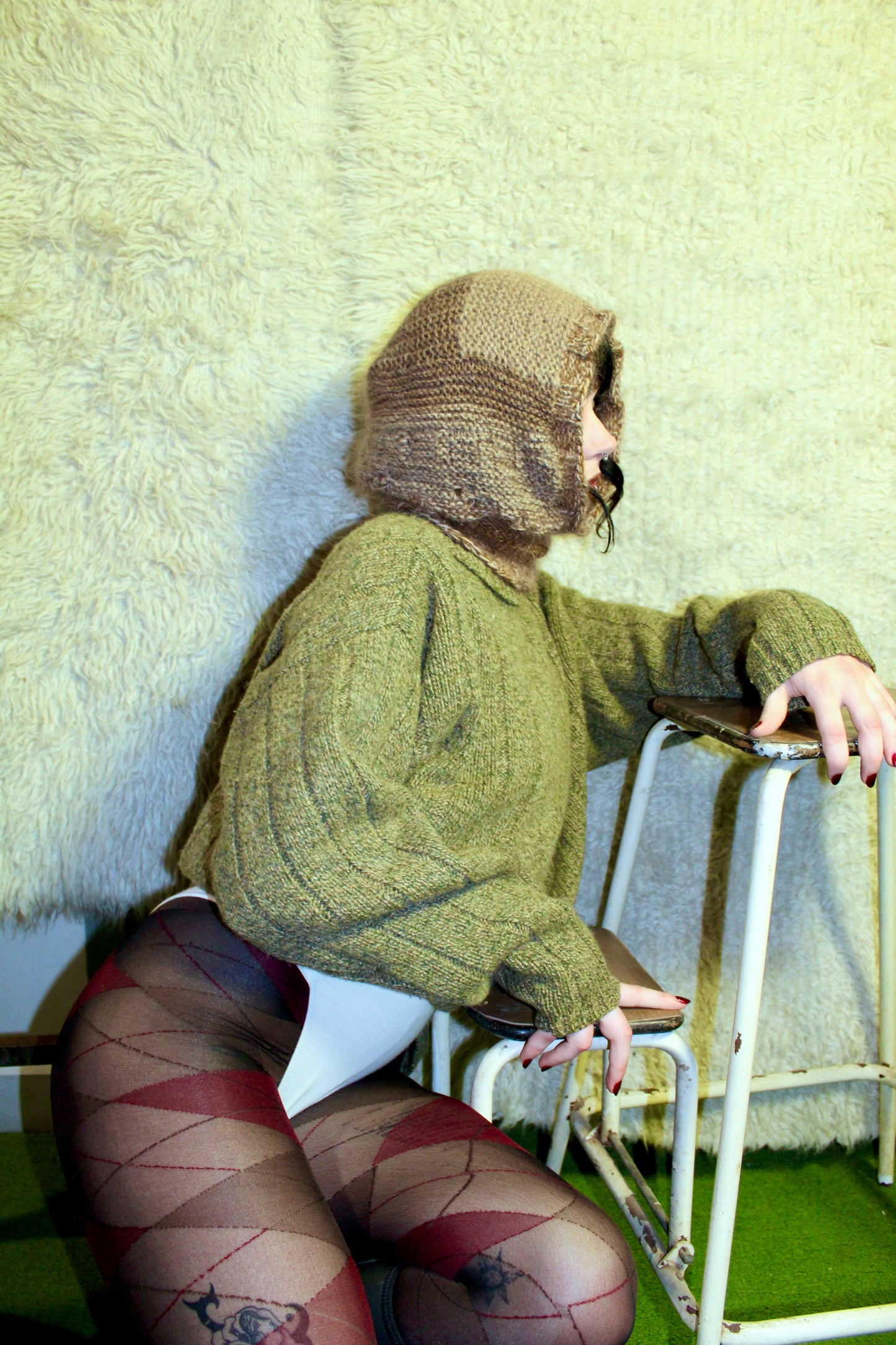 Luxe Hood - Walnut